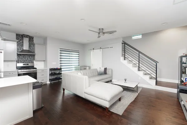$435,000 | 302 Delmar Avenue, Unit B, Austin, TX 78752