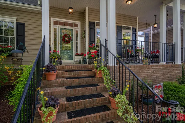 $439,000 | 1013 Marguerite Drive, Lowell, NC 28098