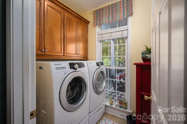 $439,000 | 1013 Marguerite Drive, Lowell, NC 28098