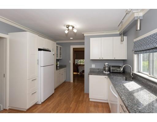 19 Pine Road Sharon, MA 02067 - Photo 11 of 22 Gallery Image 11