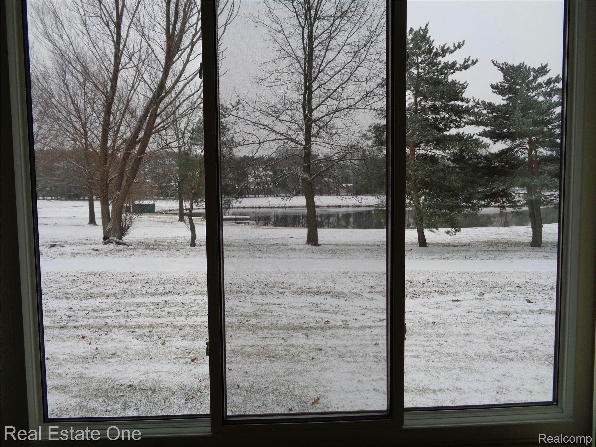 624 Tennyson, Unit 113 Rochester, MI 48307 - Photo 34 of 51 Both bedrooms have excellent golfcourse and pond views.