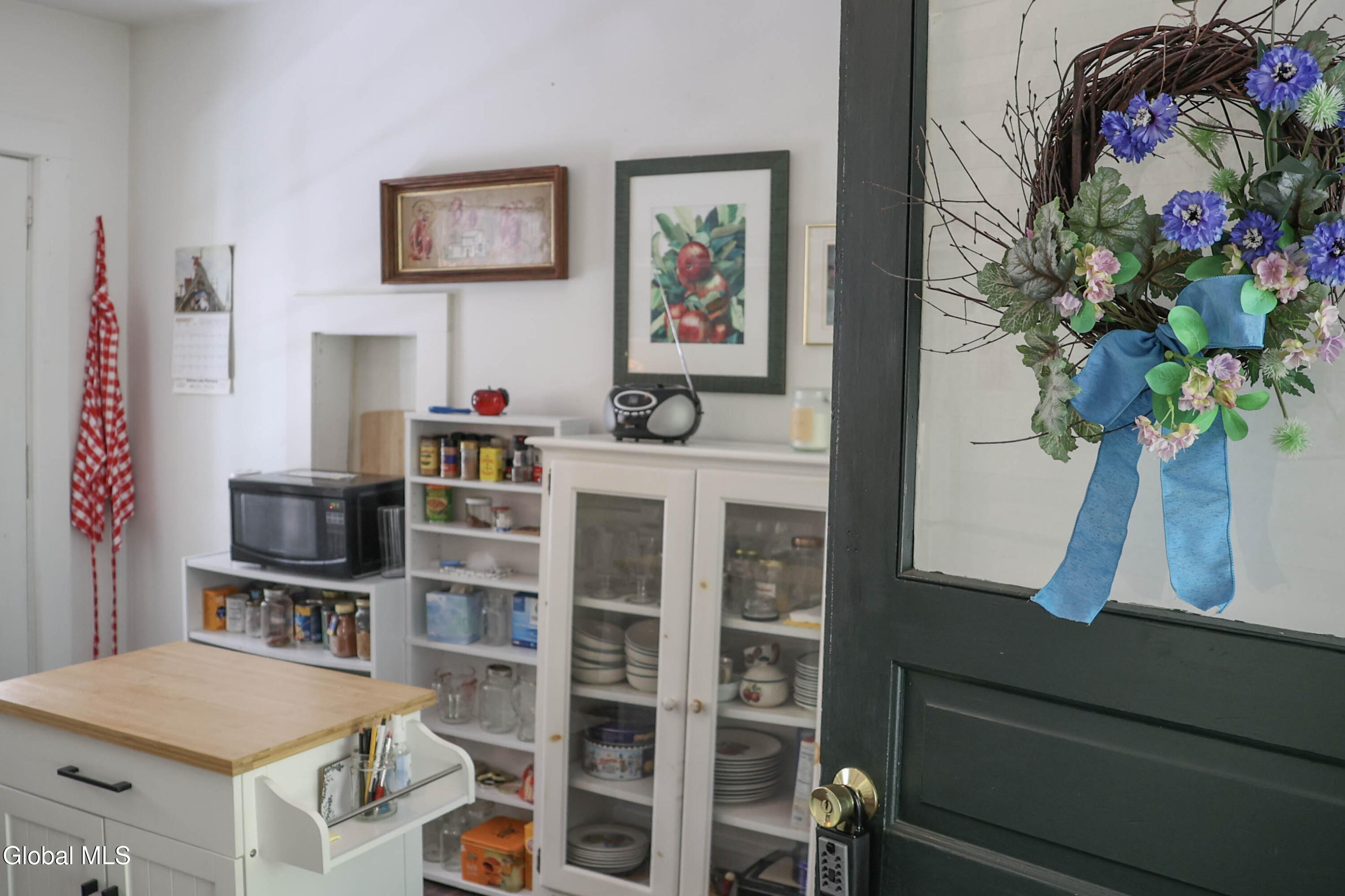 802 Creek Road Crown Point, NY 12928 - Photo 15 of 46 KitchenShot6