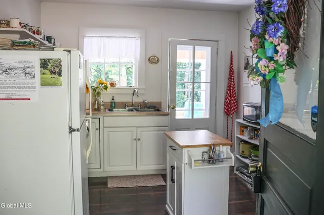 $189,000 | 802 Creek Road, Crown Point, NY 12928