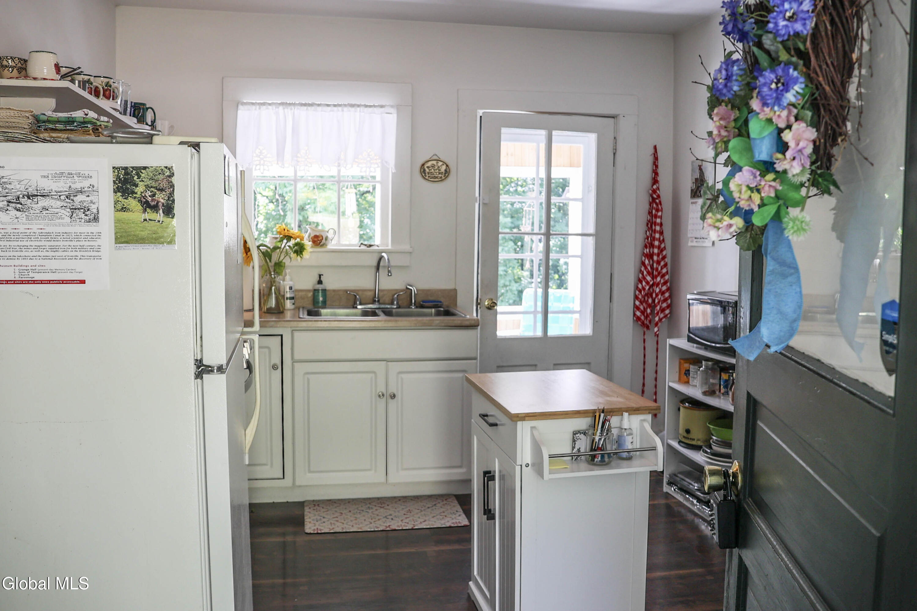 802 Creek Road Crown Point, NY 12928 - Photo 16 of 46 KitchenShot7