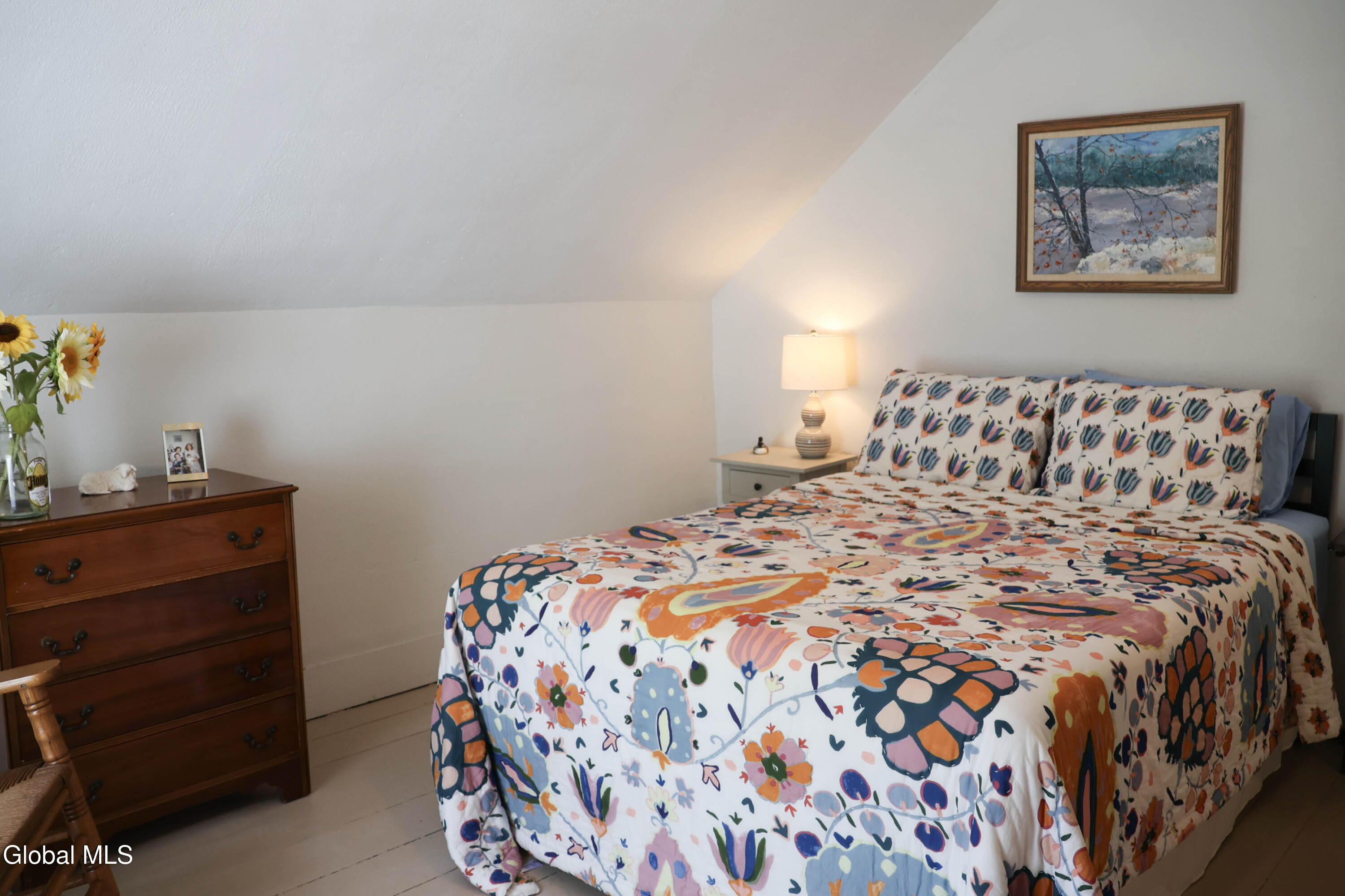 802 Creek Road Crown Point, NY 12928 - Photo 44 of 46 2ndBedroom4thshot