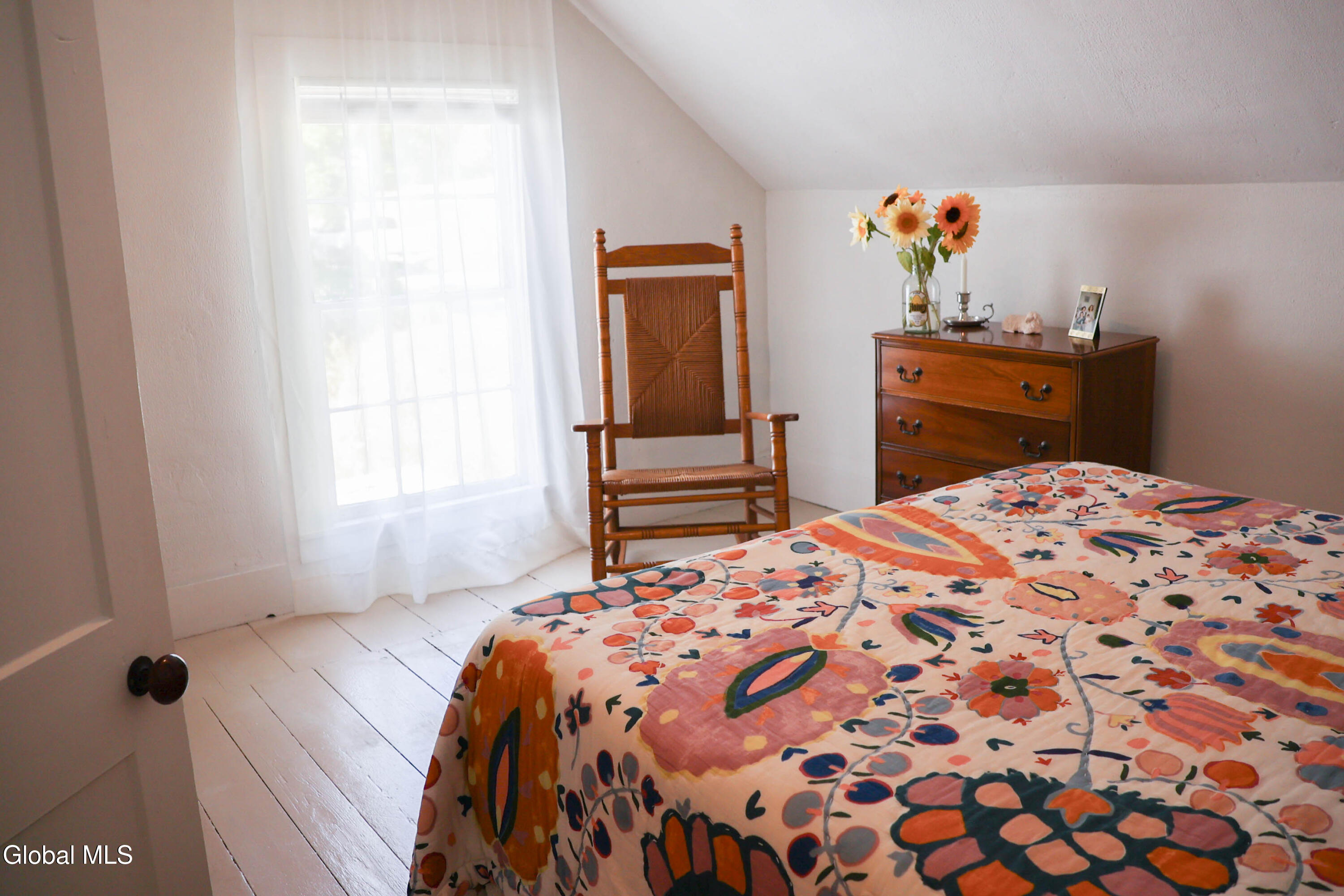 802 Creek Road Crown Point, NY 12928 - Photo 45 of 46 2ndBedroo5thshot