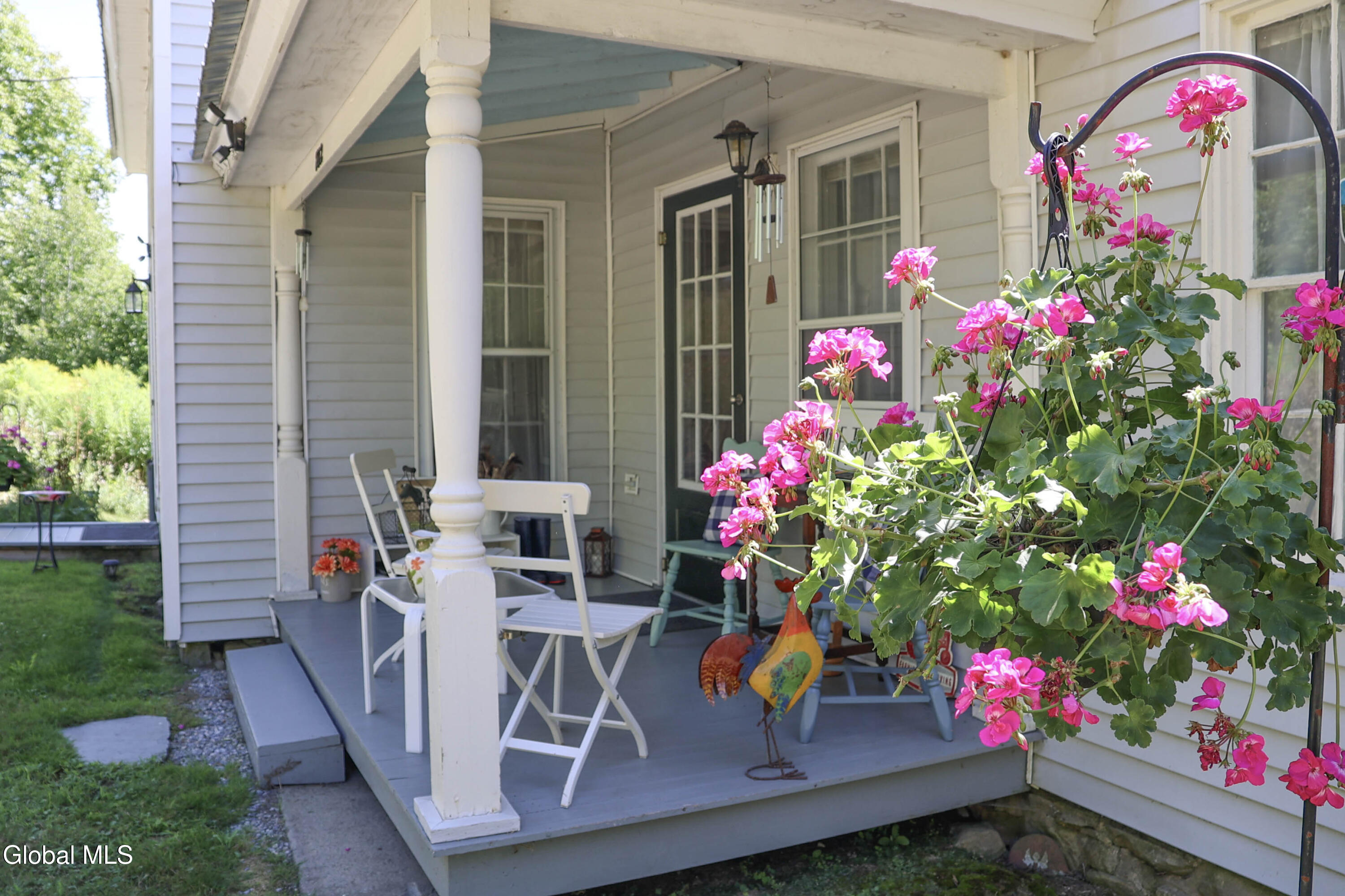 802 Creek Road Crown Point, NY 12928 - Photo 5 of 46 FlowerFrontPorch