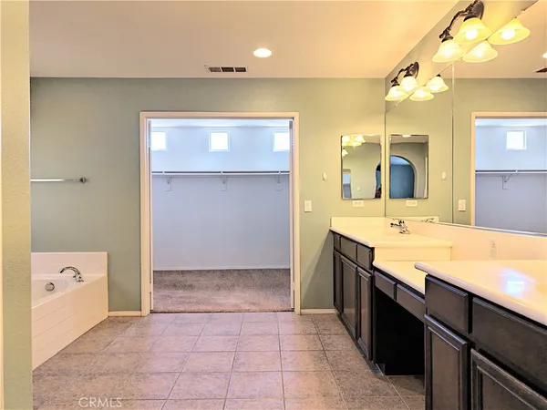 $3,795 | 4815 West Avenue J5, Lancaster, CA 93536