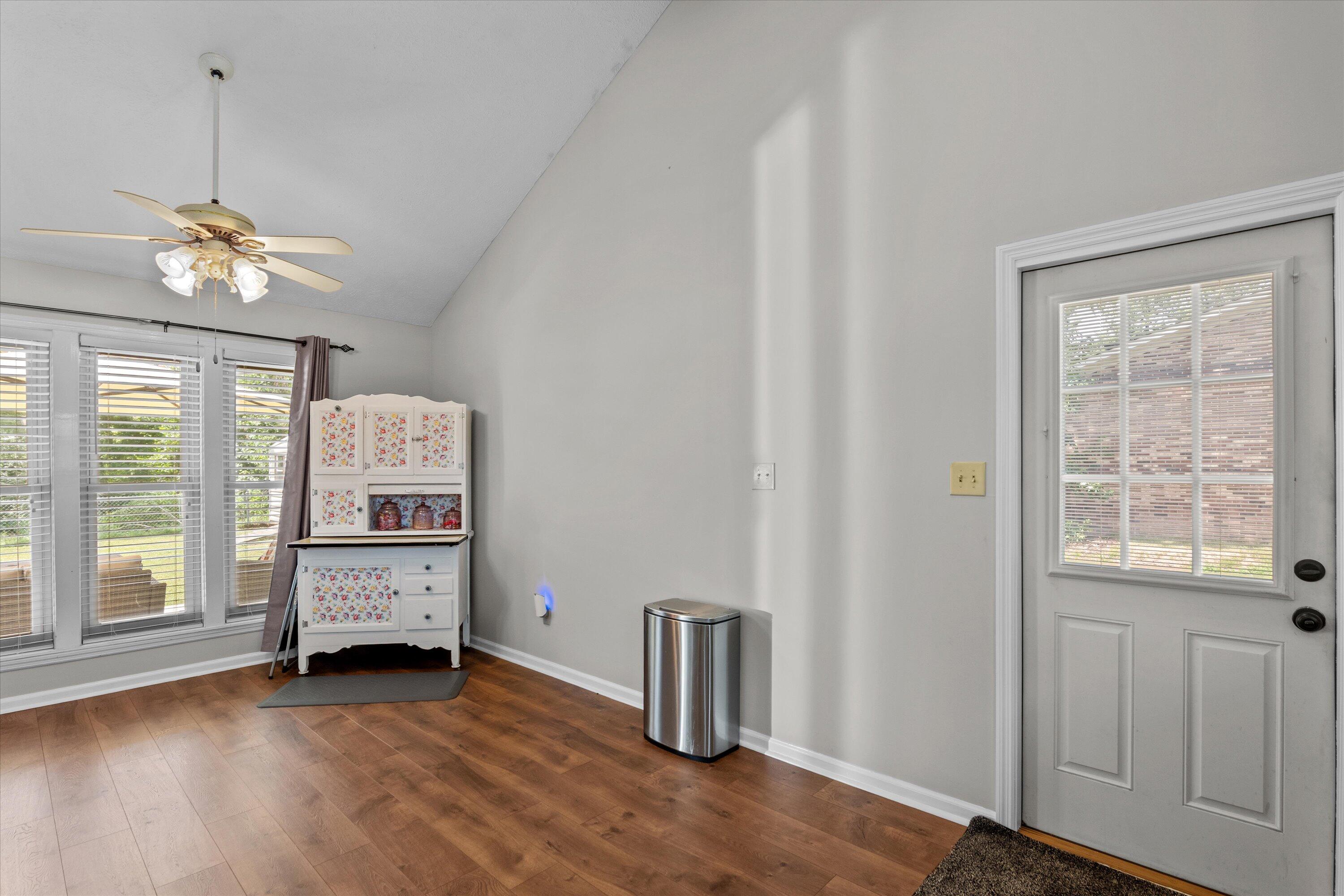 3924 Old Trail Road Augusta, GA 30907 - Photo 12 of 30 12- kitch to dine