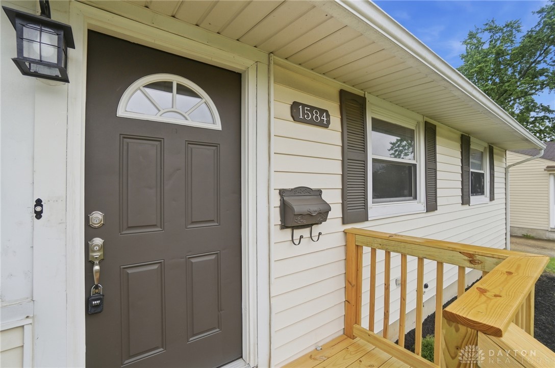 1584 Edendale Road Dayton, OH 45432 - Photo 4 of 48 Gallery Image 4