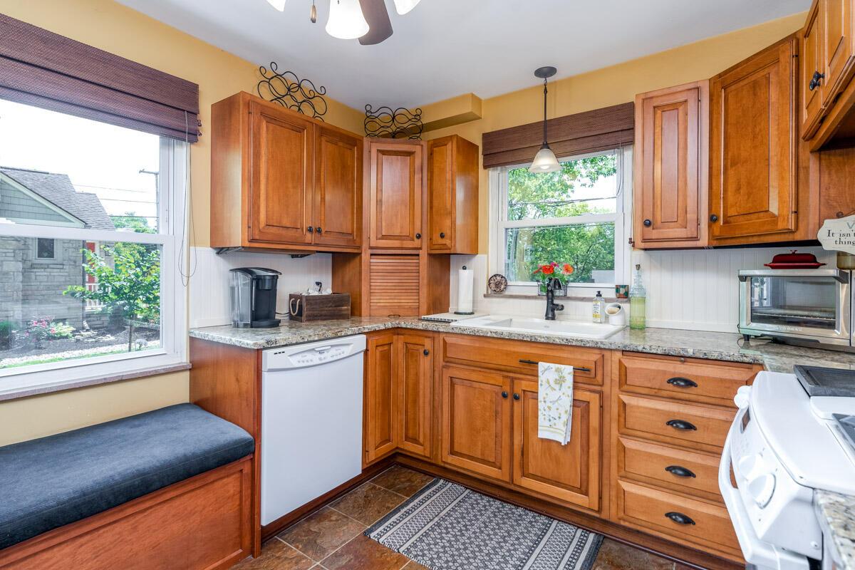 102 James Road Columbus, OH 43230 - Photo 14 of 46