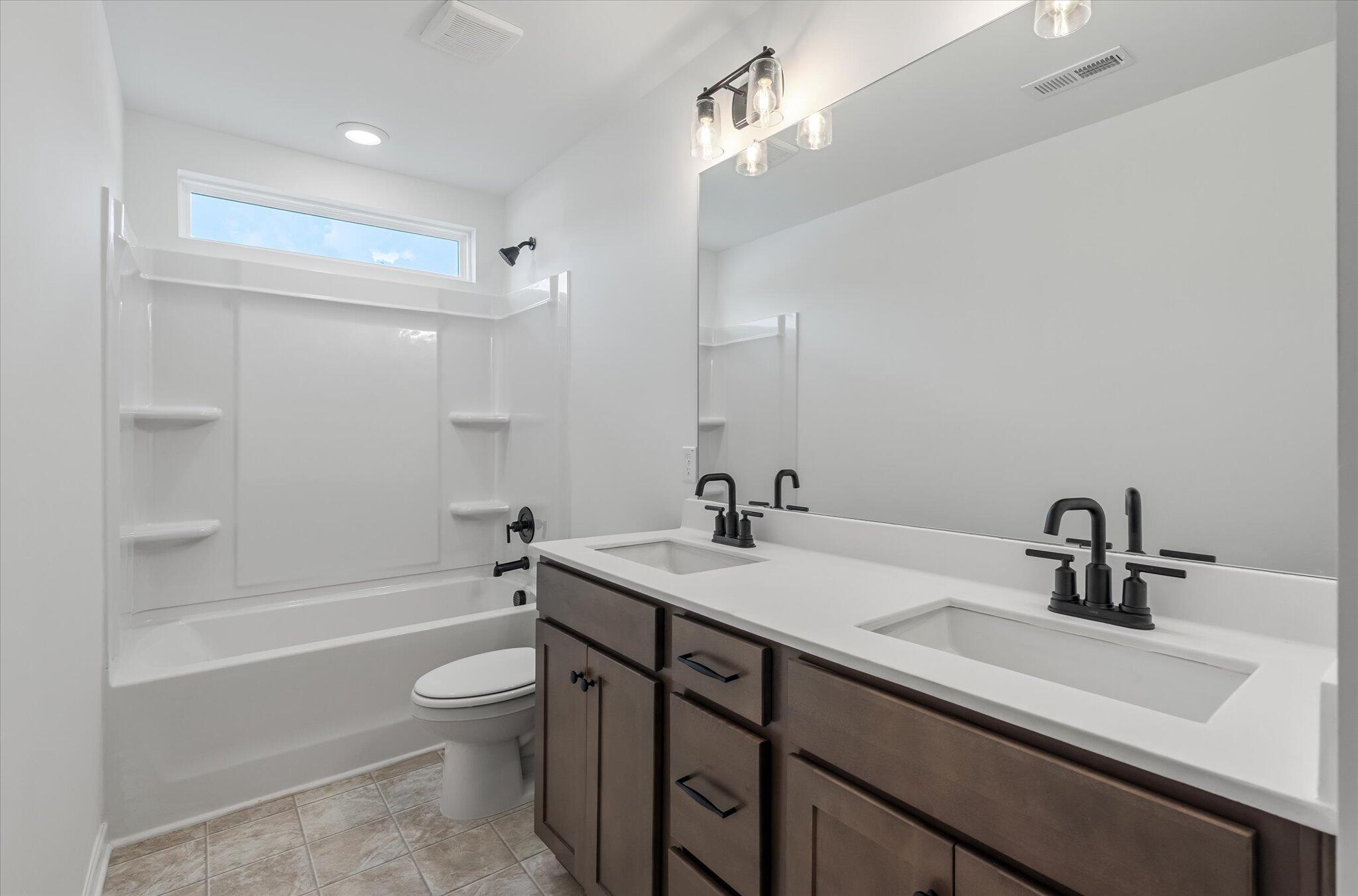 121 Palfrey Drive Ridgeville, SC 29472 - Photo 41 of 46 Bath 2