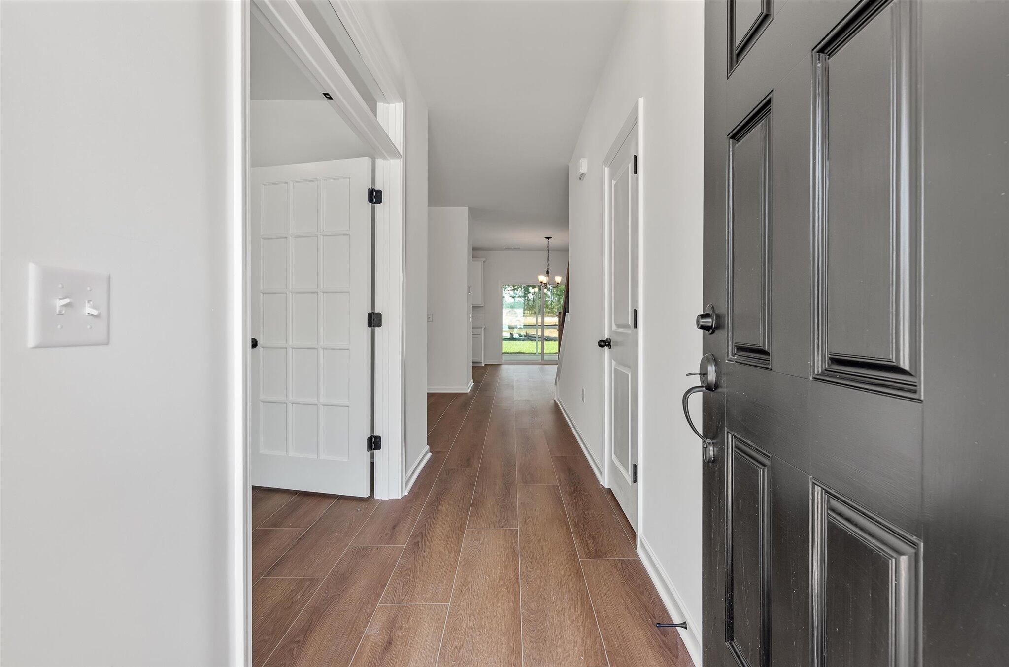 121 Palfrey Drive Ridgeville, SC 29472 - Photo 5 of 46 Foyer