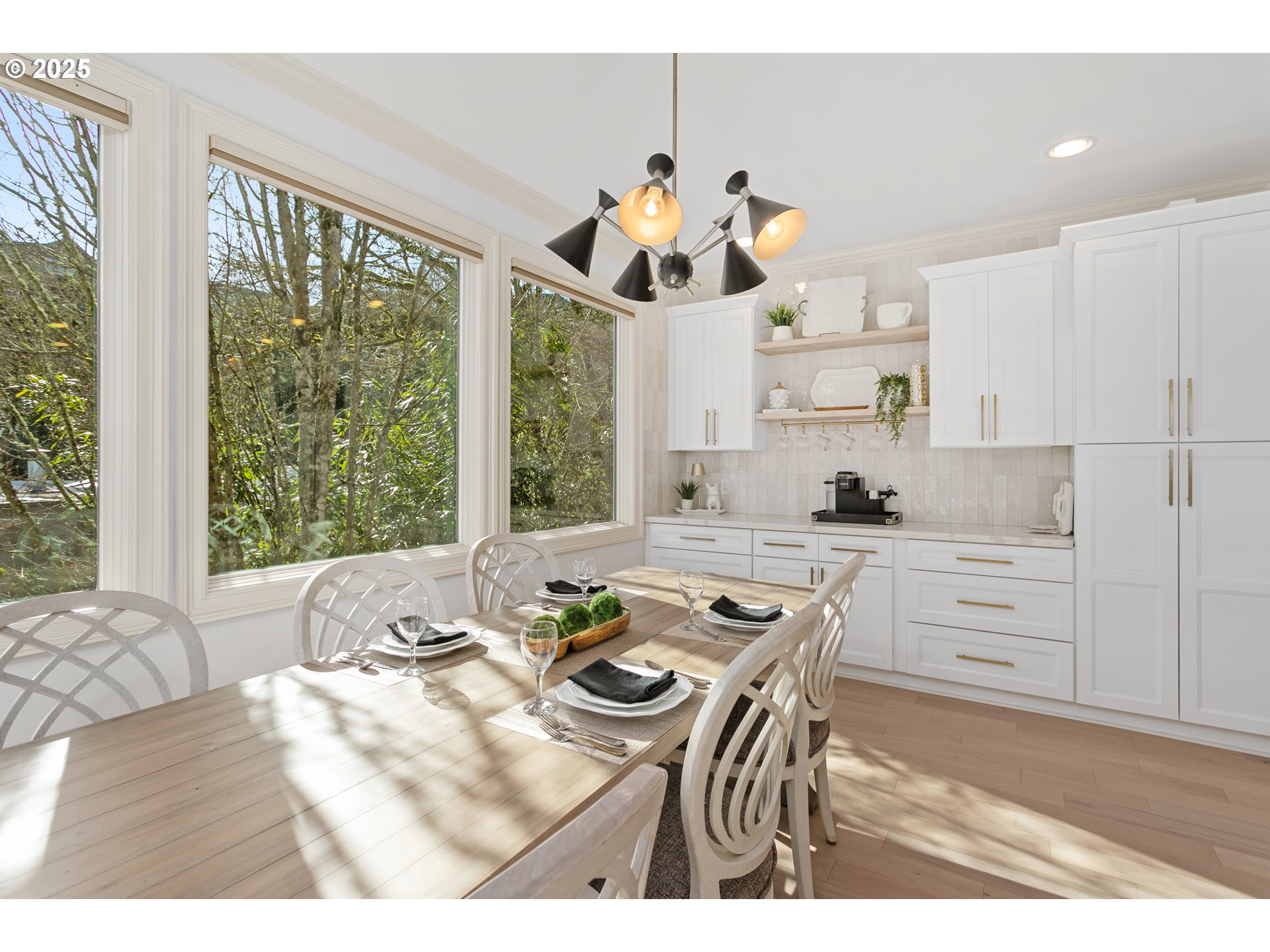 1040 Southwest Myrtle Drive Portland, OR 97201 - Photo 15 of 47