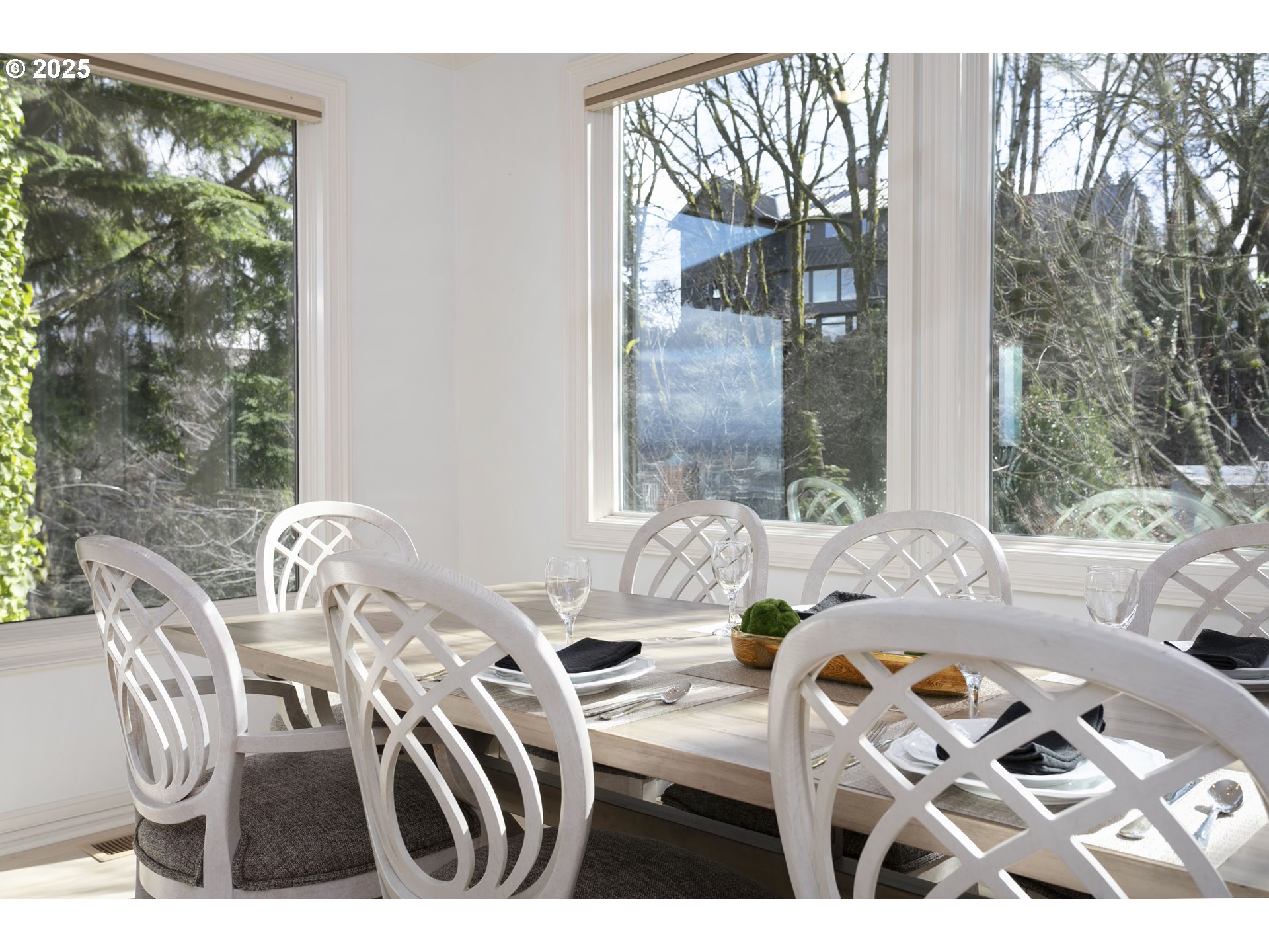 1040 Southwest Myrtle Drive Portland, OR 97201 - Photo 17 of 47