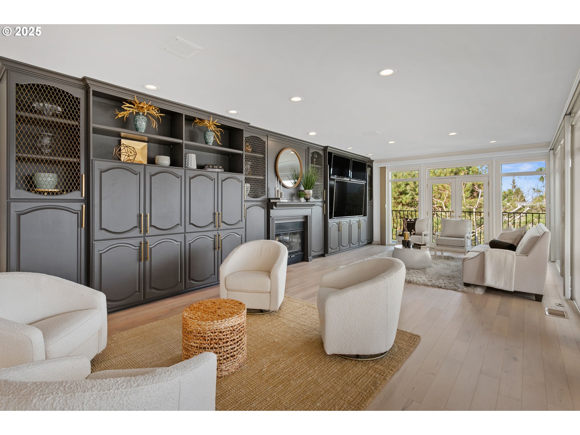 1040 Southwest Myrtle Drive Portland, OR 97201 - Photo 18 of 47