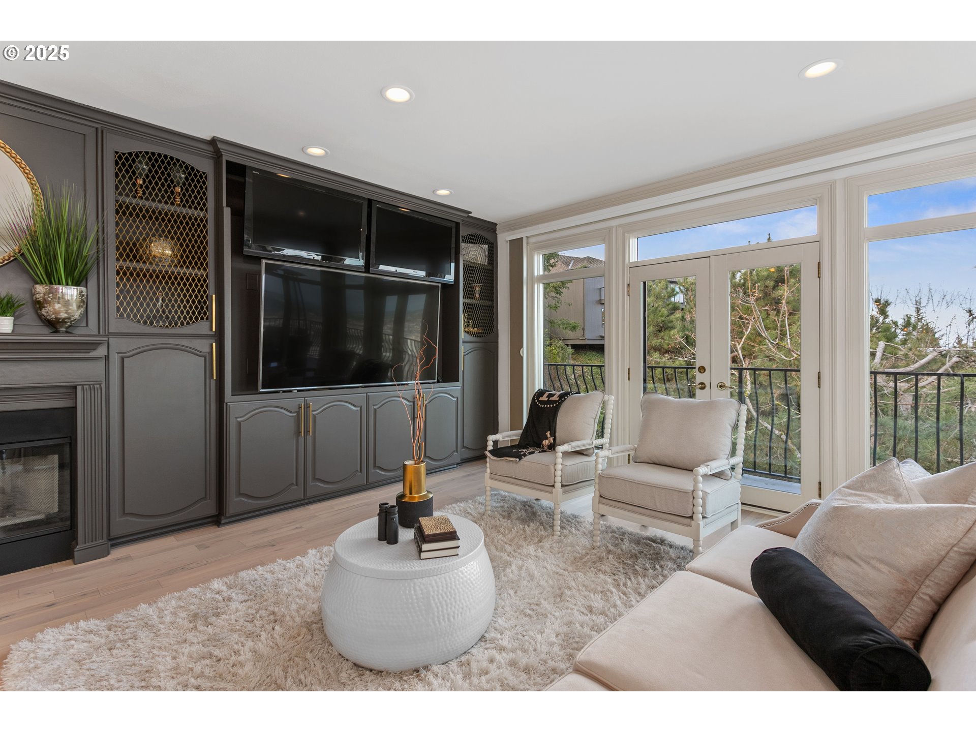 1040 Southwest Myrtle Drive Portland, OR 97201 - Photo 20 of 47