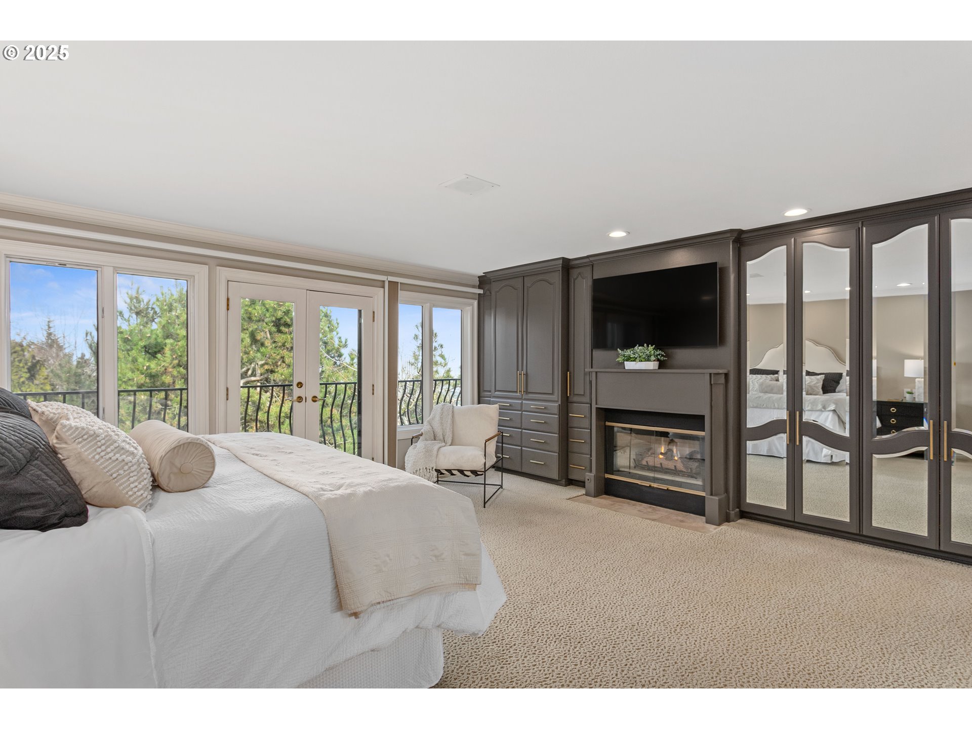 1040 Southwest Myrtle Drive Portland, OR 97201 - Photo 24 of 47