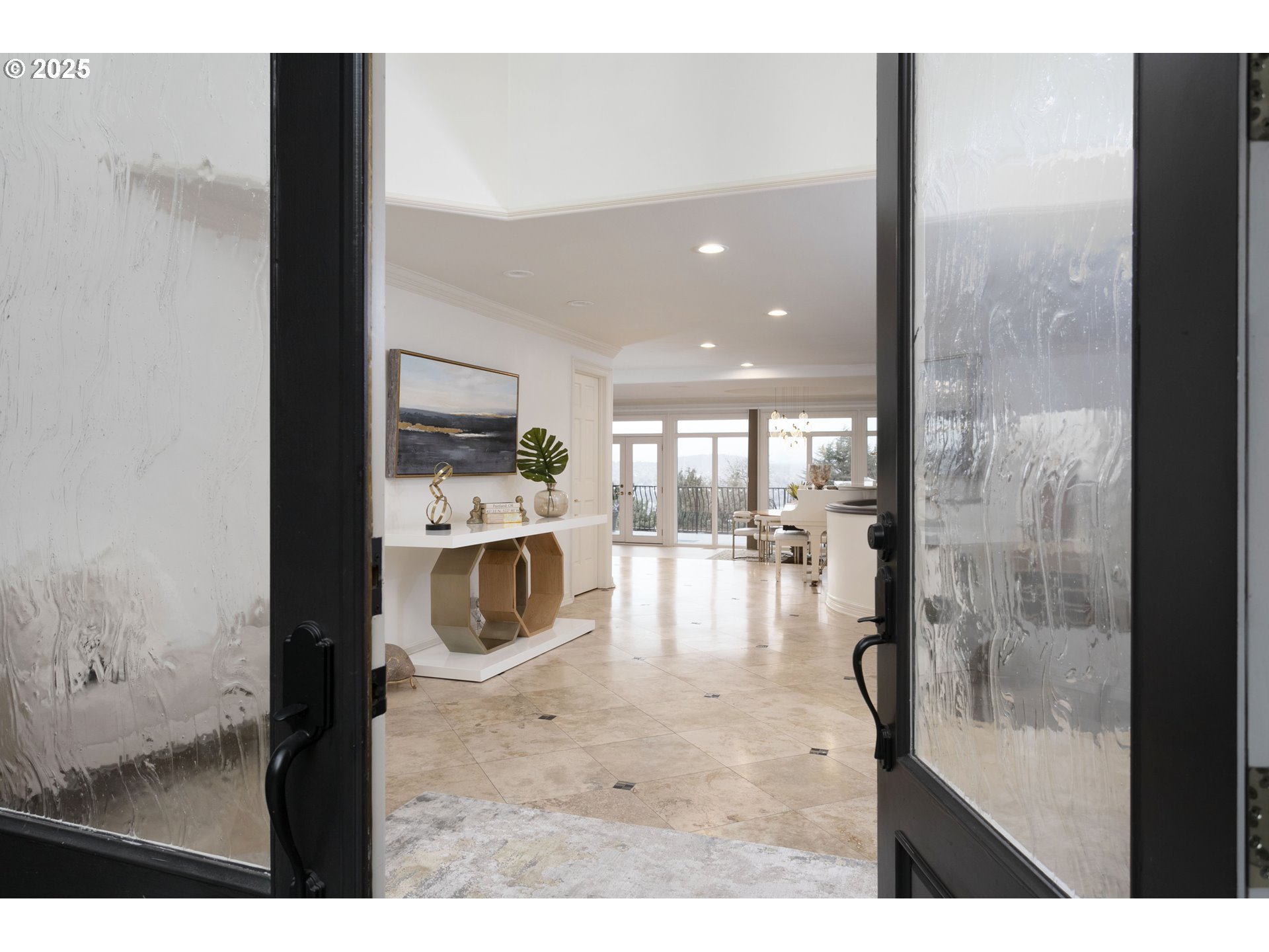 1040 Southwest Myrtle Drive Portland, OR 97201 - Photo 3 of 47 Entrance/Foyer