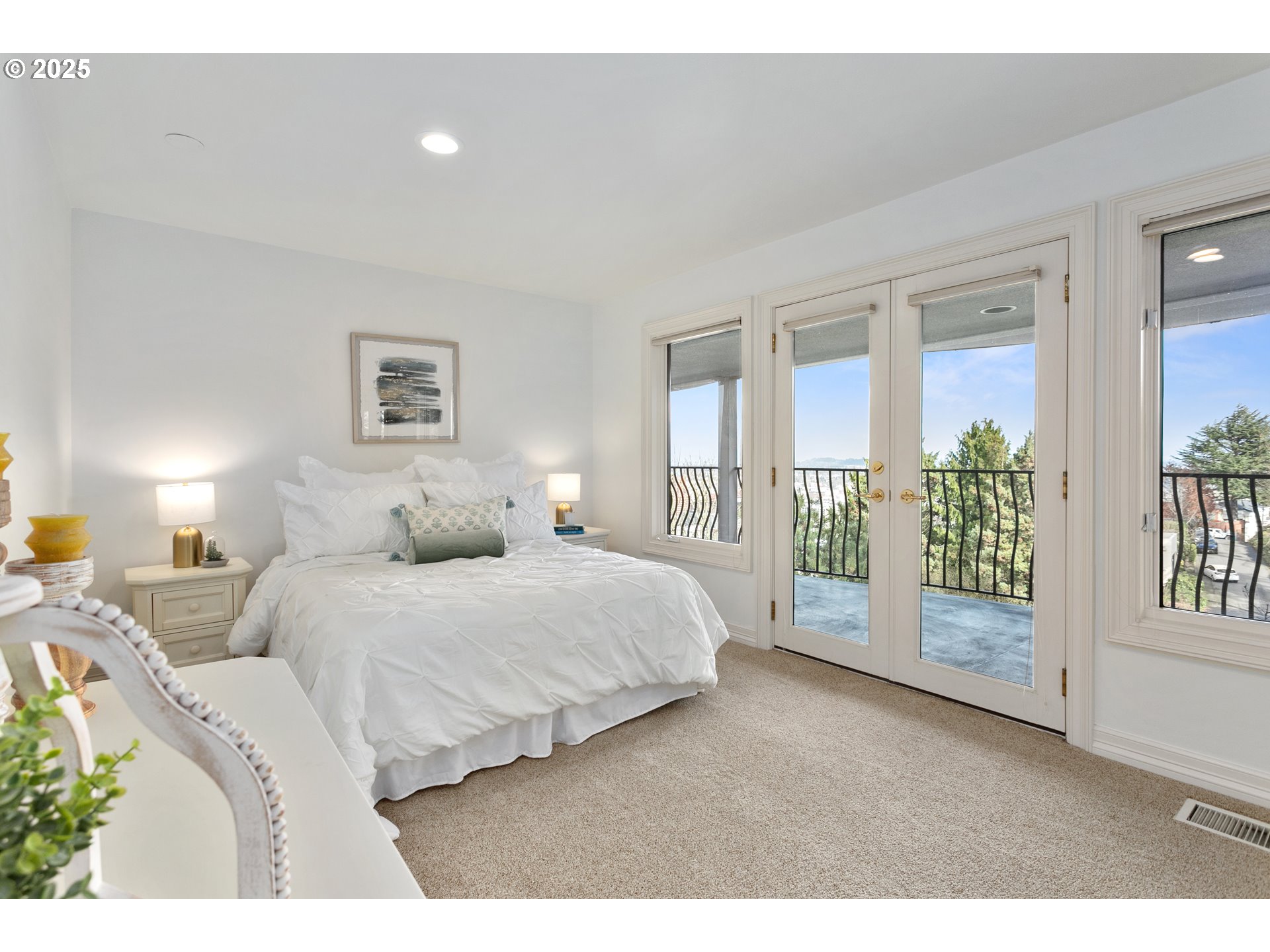 1040 Southwest Myrtle Drive Portland, OR 97201 - Photo 37 of 47