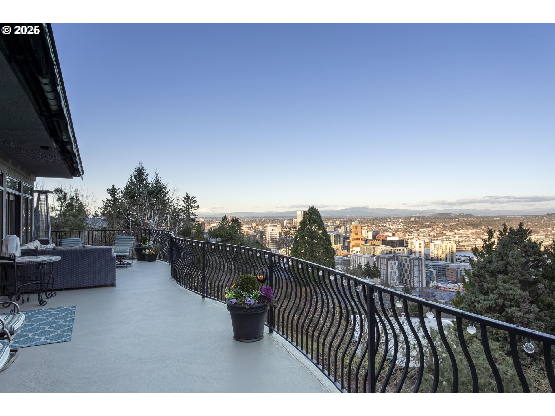 1040 Southwest Myrtle Drive Portland, OR 97201 - Photo 43 of 47