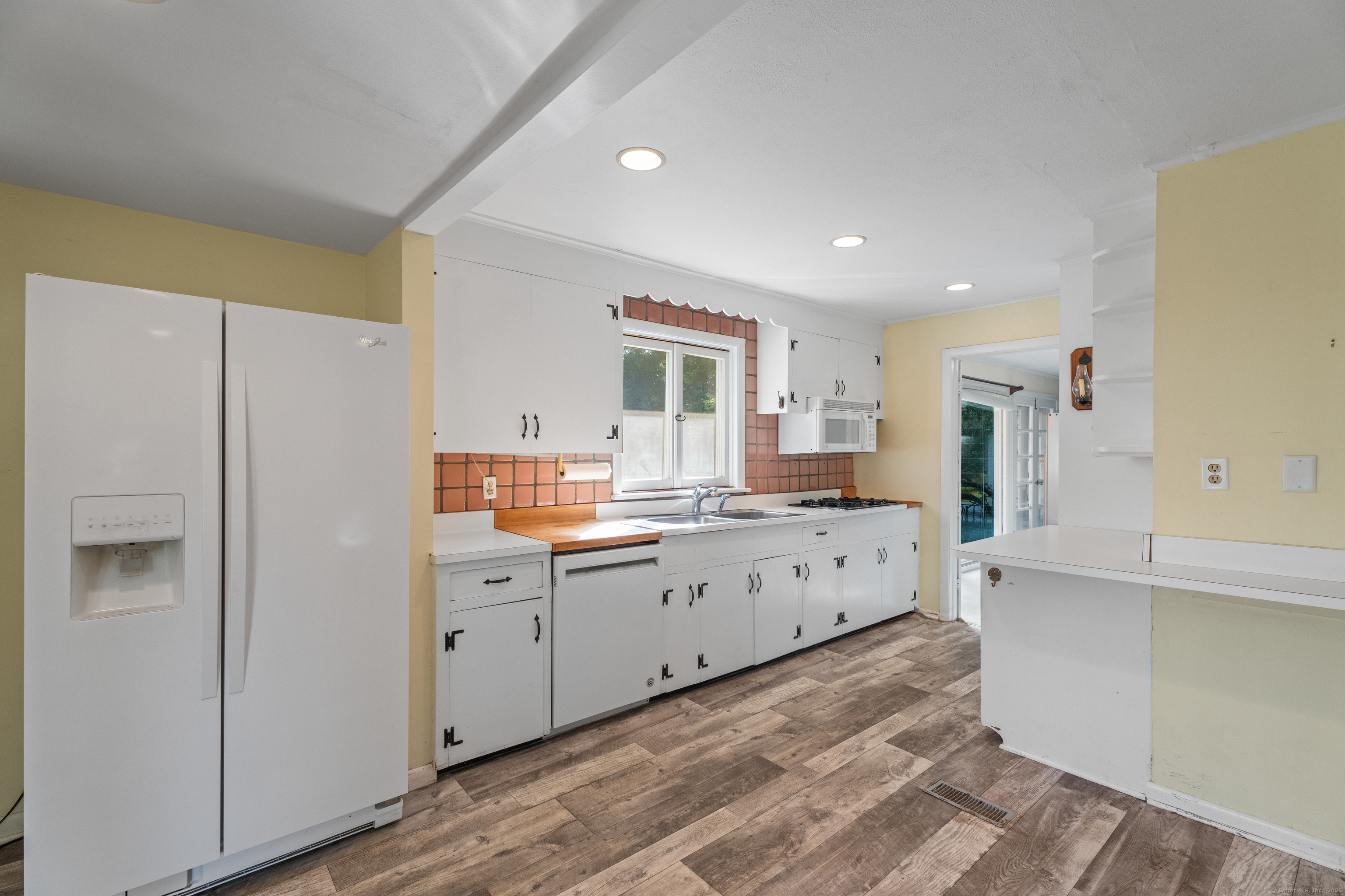 55 Harbor View Road Guilford, CT 06437 - Photo 9 of 29