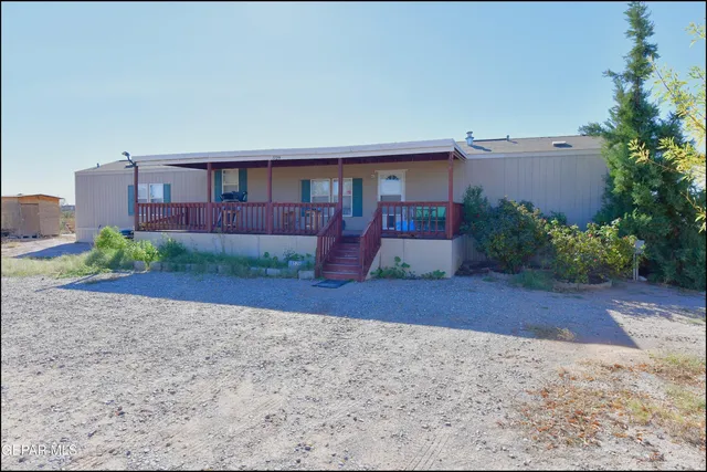 $225,800 | 529 Paloma Blanca Drive, Chaparral, NM 88081