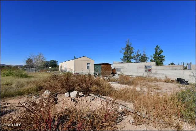 $225,800 | 529 Paloma Blanca Drive, Chaparral, NM 88081