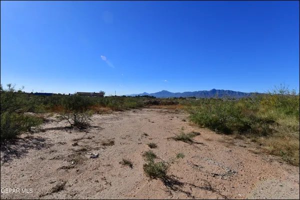 $225,800 | 529 Paloma Blanca Drive, Chaparral, NM 88081