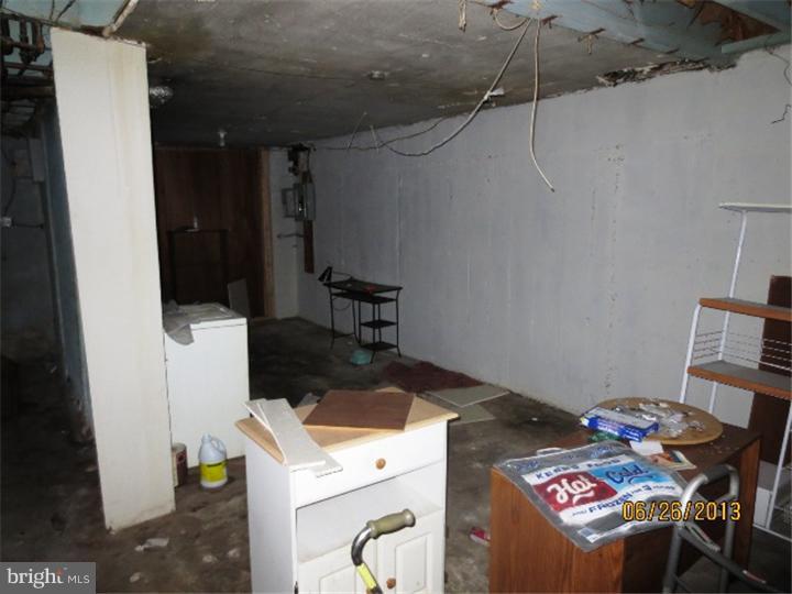 542 Hampden Road Upper Darby, PA 19082 - Photo 13 of 16