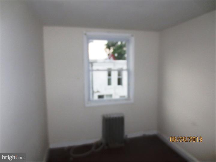 542 Hampden Road Upper Darby, PA 19082 - Photo 9 of 16