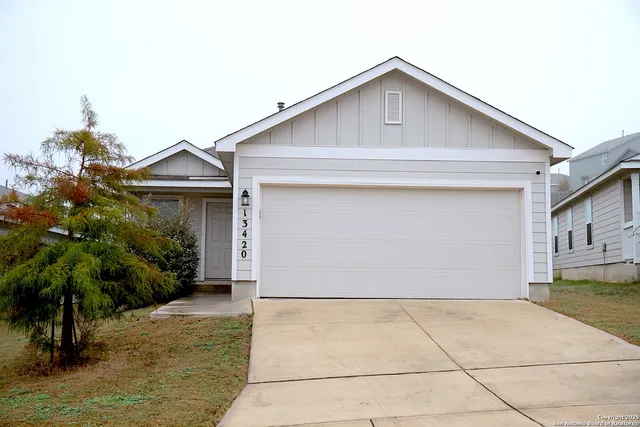 $240,000 | 13420 Homestead Way, San Antonio, TX 78252