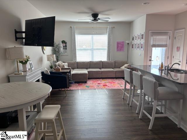 38 Sunrif Court Greer, SC 29651 - Photo 2 of 17