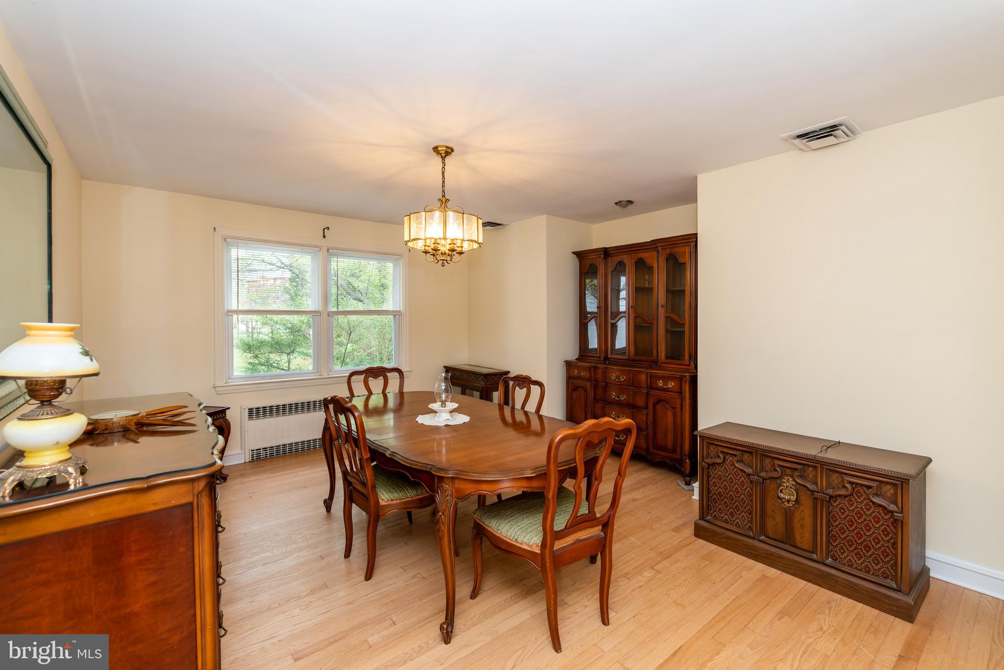 27 South State Street Vineland, NJ 08360 - Photo 13 of 46 a view of a dining room with furniture