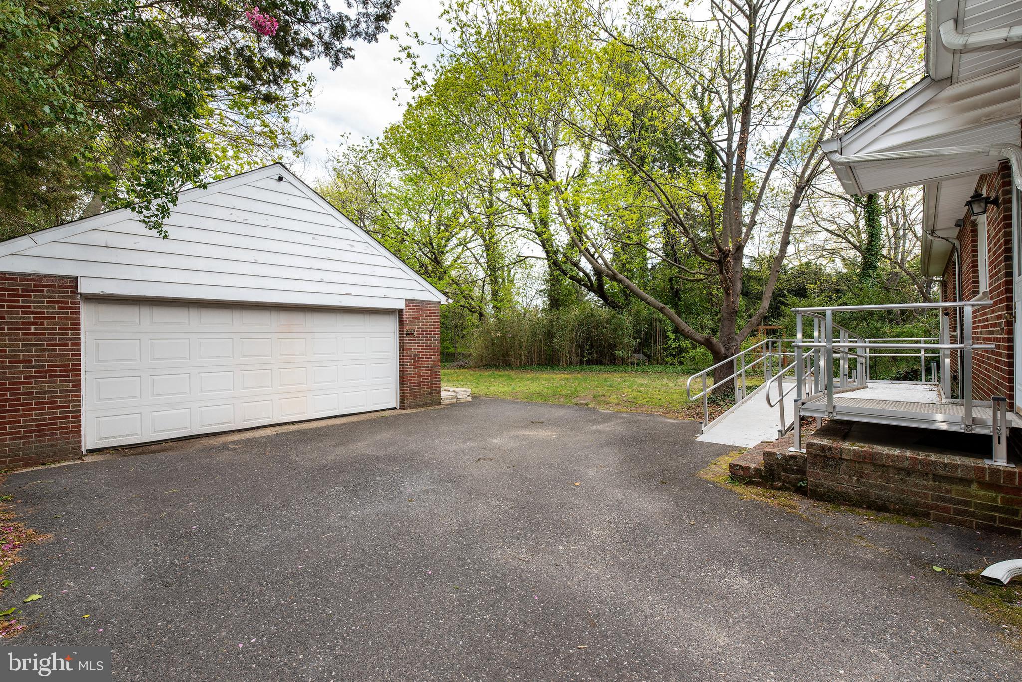 27 South State Street Vineland, NJ 08360 - Photo 39 of 46 a backyard of a house with lots of green space
