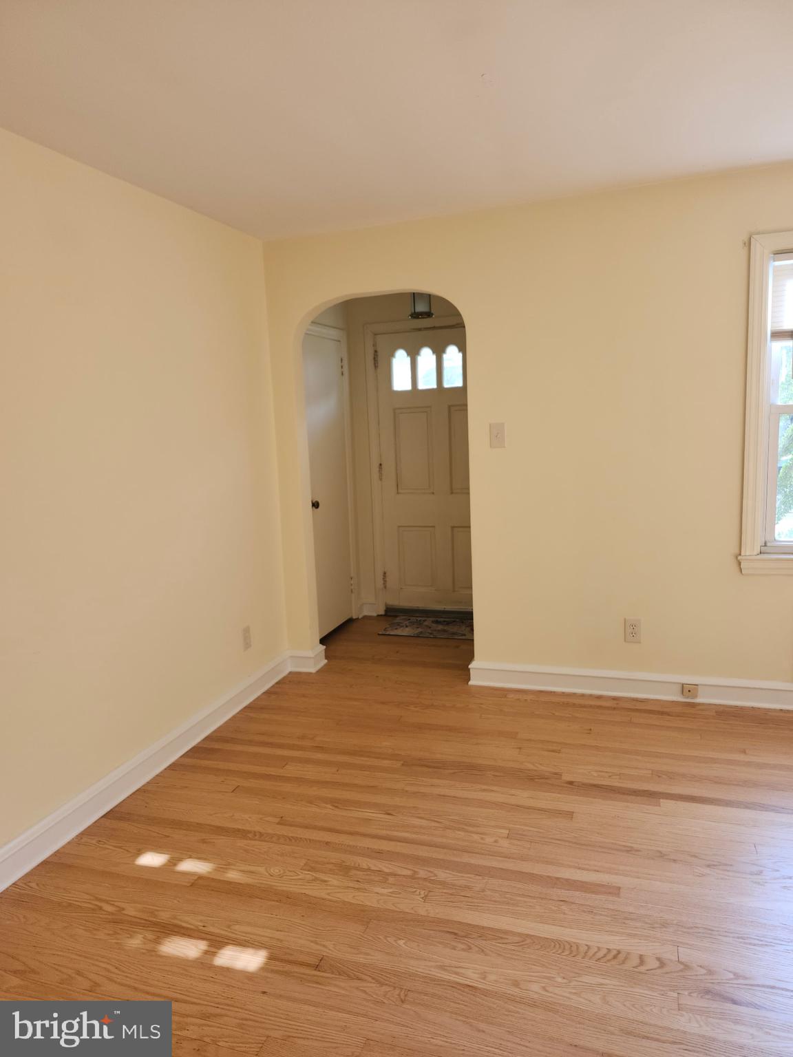 27 South State Street Vineland, NJ 08360 - Photo 5 of 46 a view of empty room with wooden floor and fan