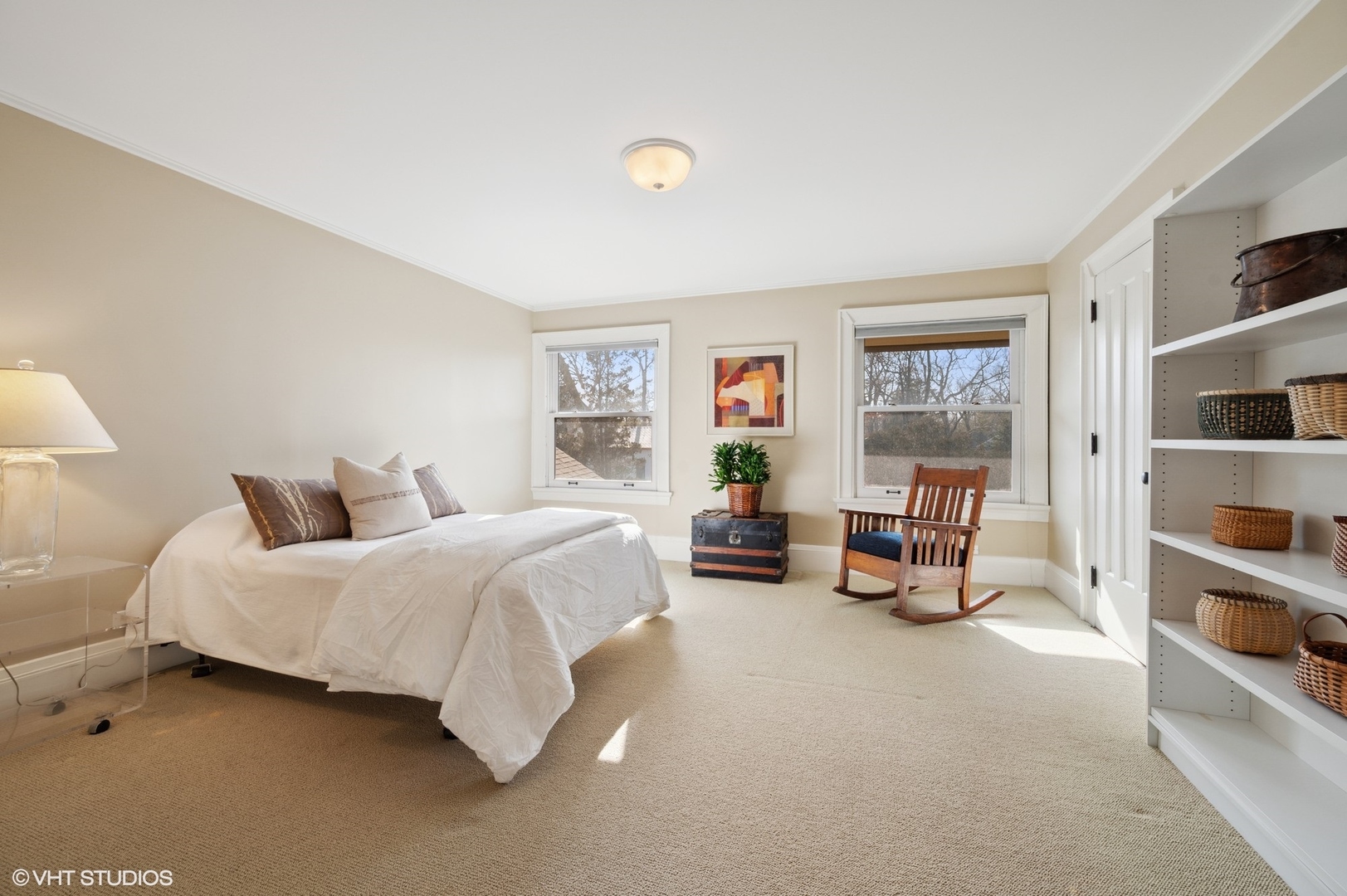 881 Private Road Winnetka, IL 60093 - Photo 38 of 60 a spacious bedroom with a bed and a window