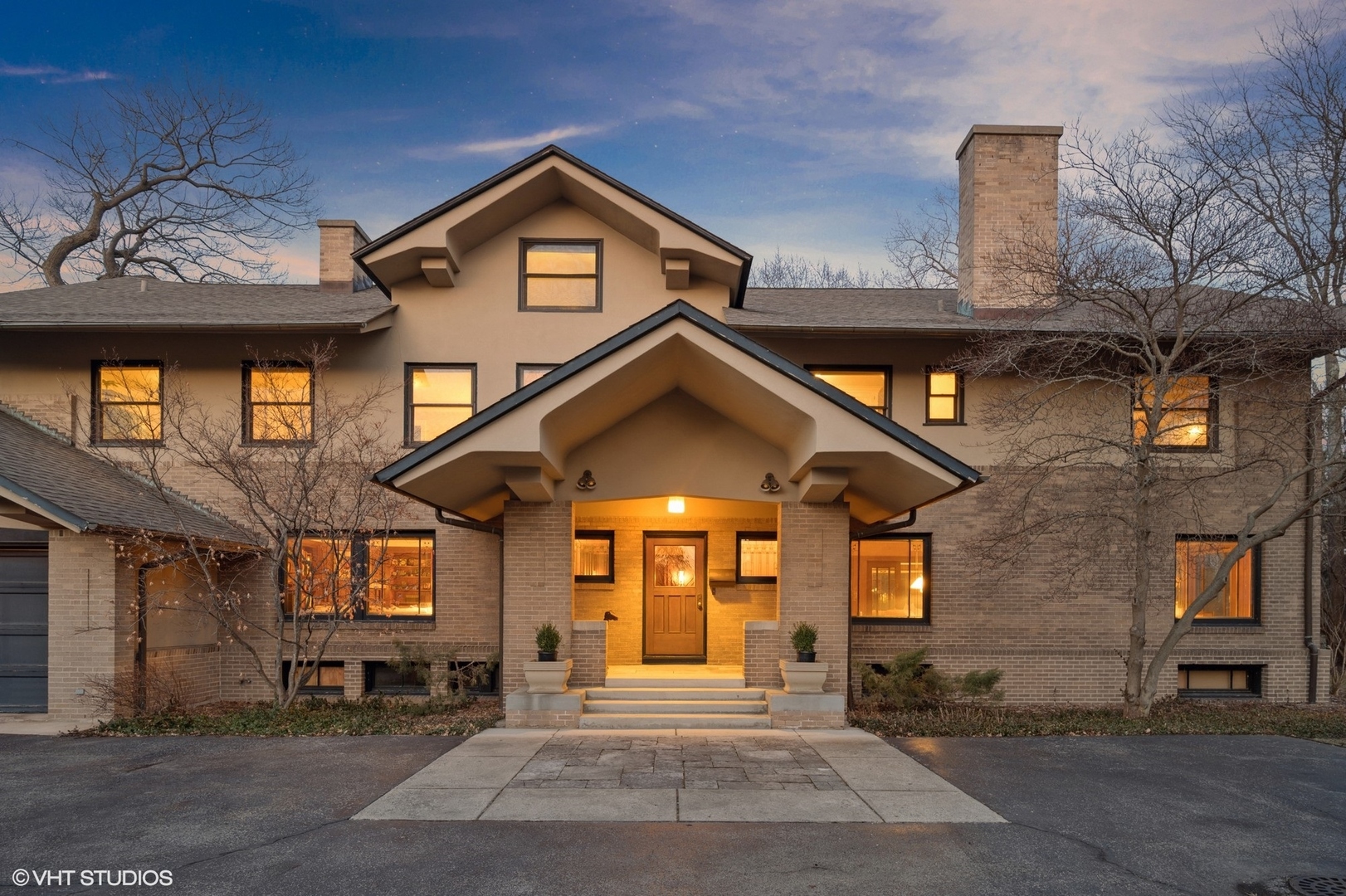 881 Private Road Winnetka, IL 60093 - Photo 53 of 60 a view of a building with a outdoor space
