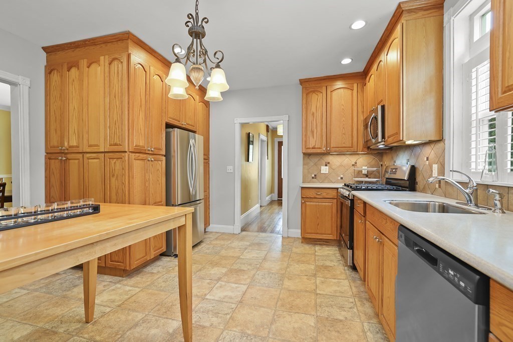 10 Faraday Street Boston, MA 02136 - Photo 11 of 37