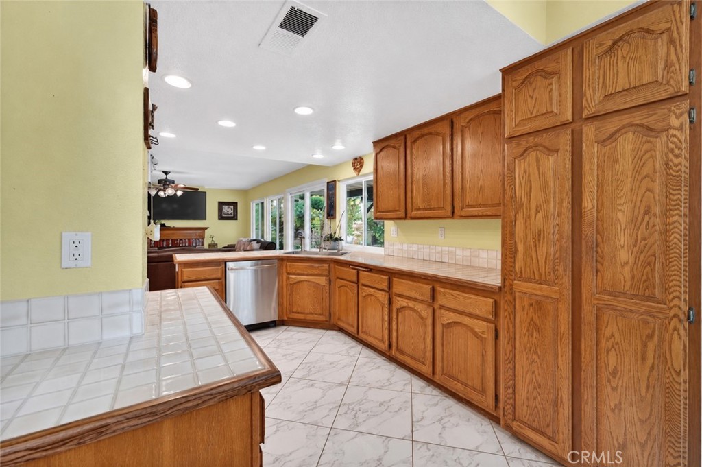 17347 Northlake Street Riverside, CA 92503 - Photo 10 of 44 Kitchen 17347 Northlake Dr, Riverside, CA 92503