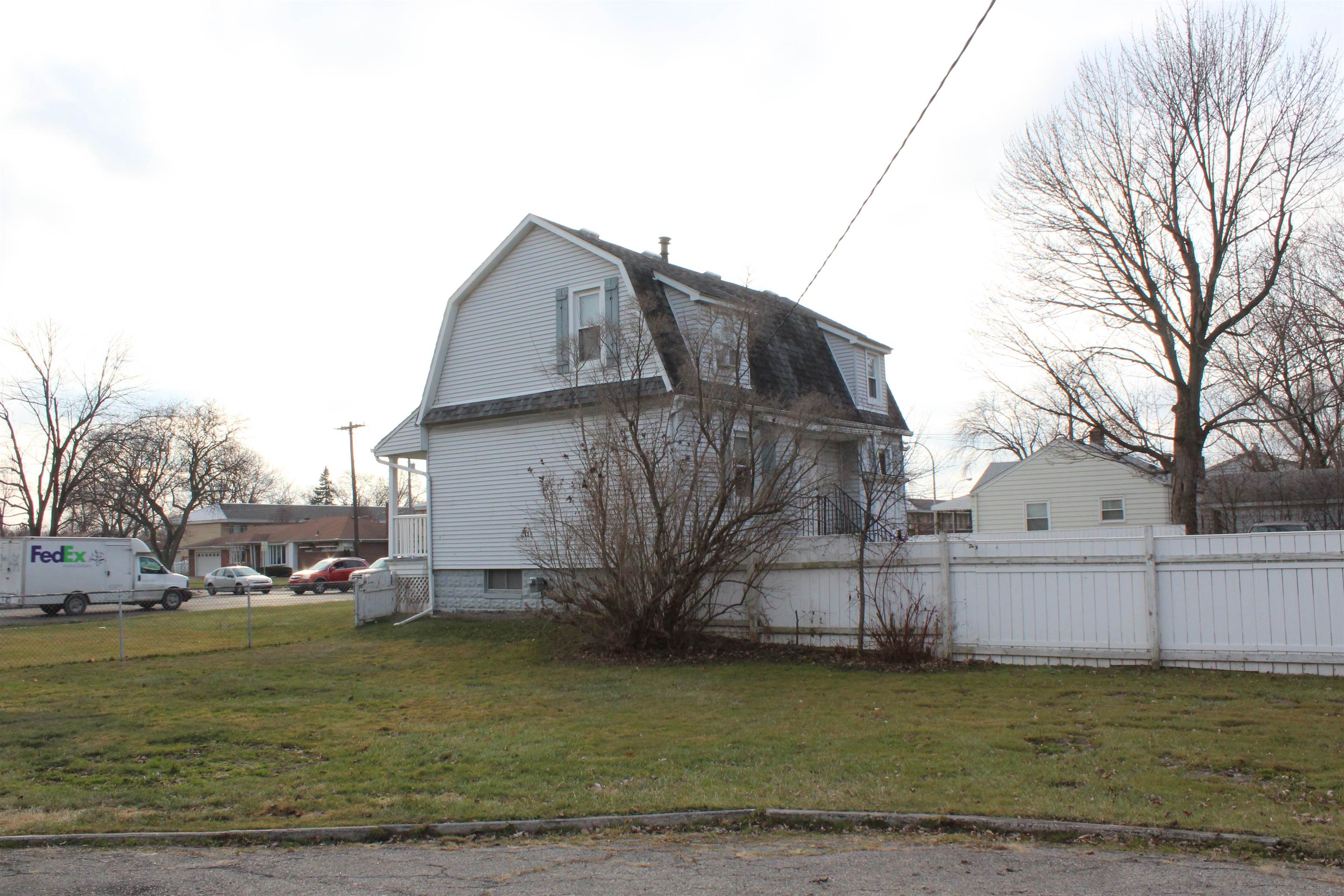19537 12 Mile Road Roseville, MI 48066 - Photo 16 of 16