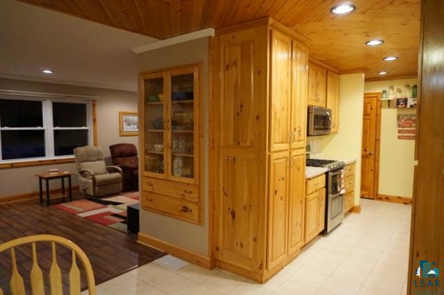 37432 Sunrise View Road Sturgeon Lake, MN 55783 - Photo 10 of 24 Gallery Image 10