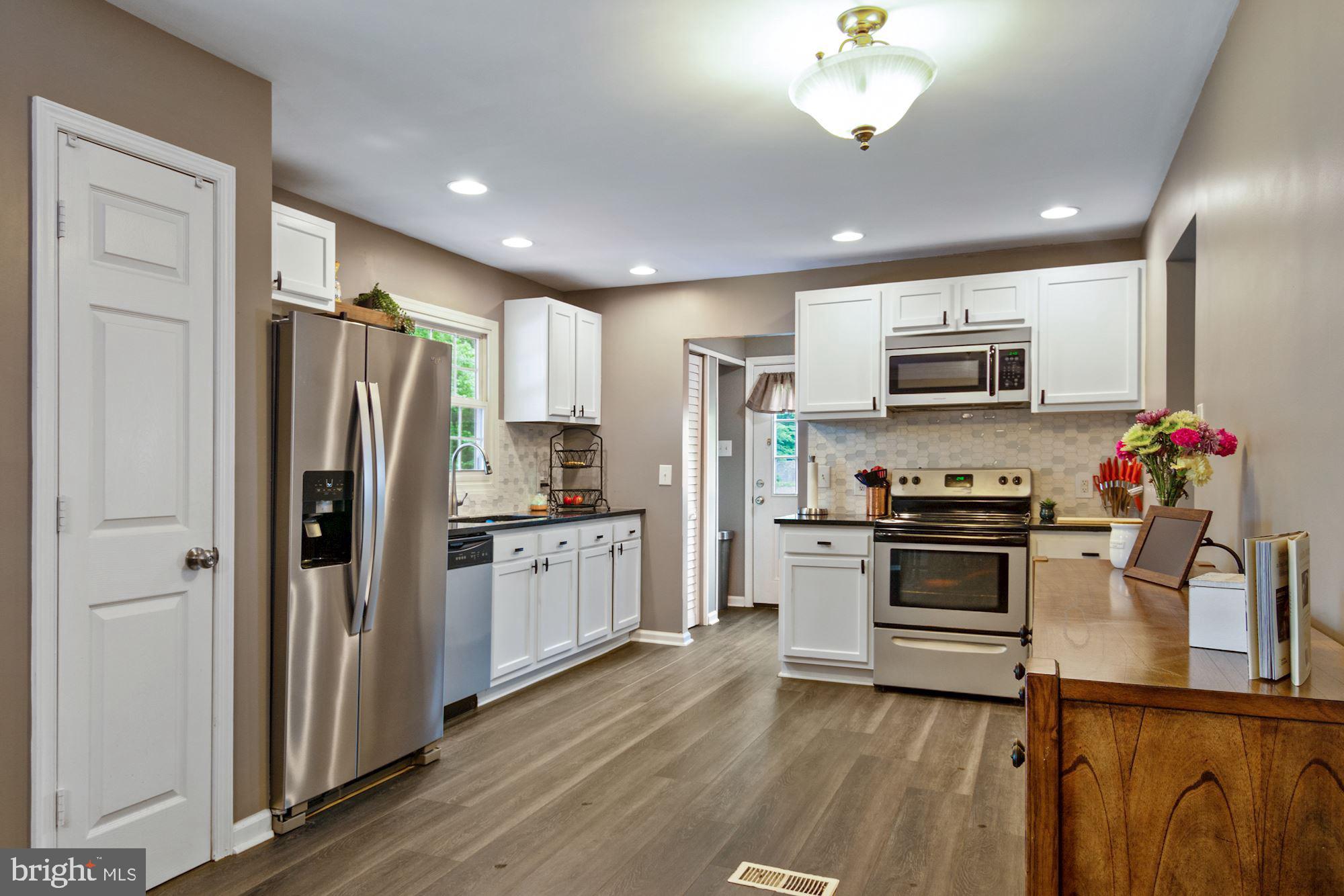 136 Choptank Road Stafford, VA 22556 - Photo 3 of 19 Kitchen