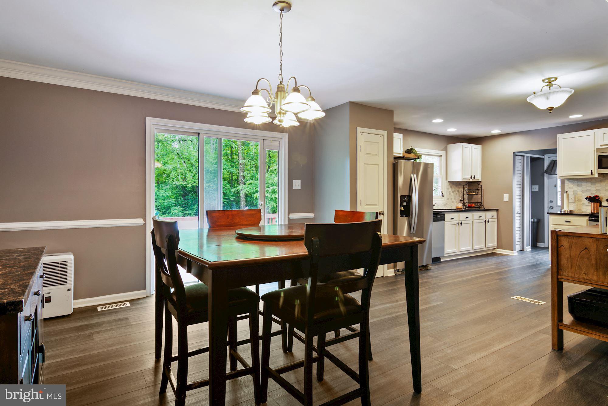 136 Choptank Road Stafford, VA 22556 - Photo 6 of 19 Dining Area