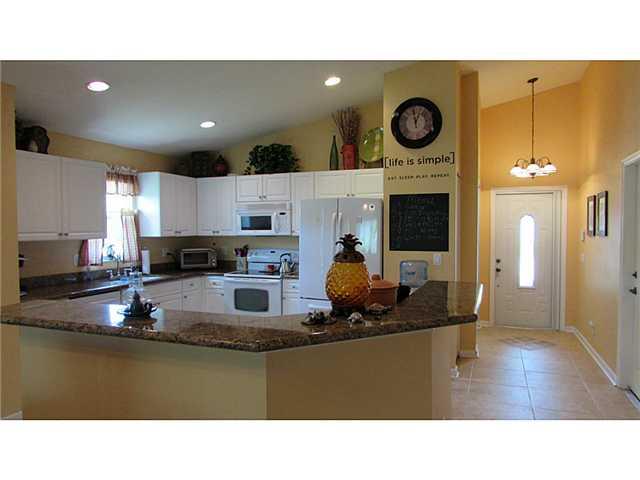 8915 Southwest Caprice Circle Stuart, FL 34997 - Photo 5 of 25 Gallery Image 5