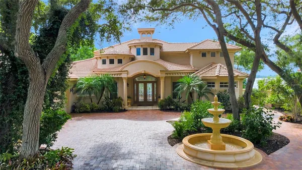 $3,937,000 | 416 81st Street West, Bradenton, FL 34209