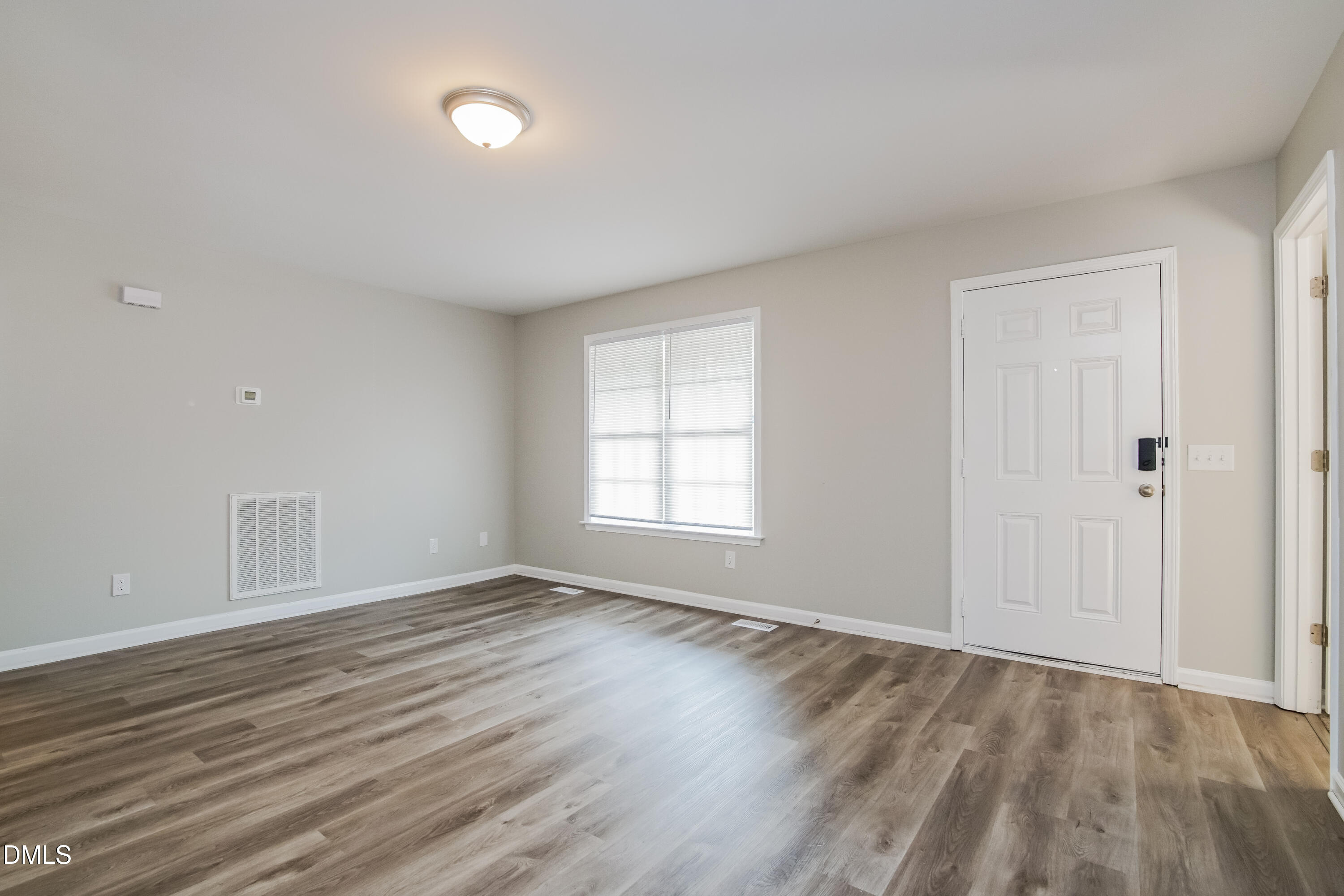 197 Barewood Drive Four Oaks, NC 27524 - Photo 4 of 16 019-photo-kuvu-12747968