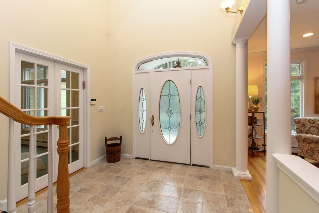 102 Upland Road Sharon, MA 02067 - Photo 3 of 29 Gallery Image 3