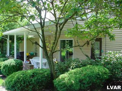 316 Cherry Hill Road Nazareth, PA 18064 - Photo 5 of 15 Gallery Image 5