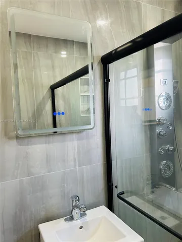 $3,250 | 1831 Northwest 185th Street, Miami Gardens, FL 33056